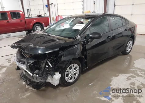 2019 Chevrolet Cruze Ls z USA, uszkodzony, nr VIN 1G1BC5SM1K7135245